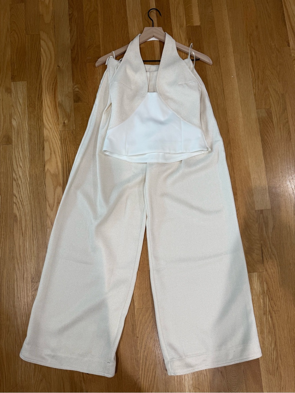 NWOT NEVER WORN Cream Wide Leg Jumpsuit with Halter Top - Small